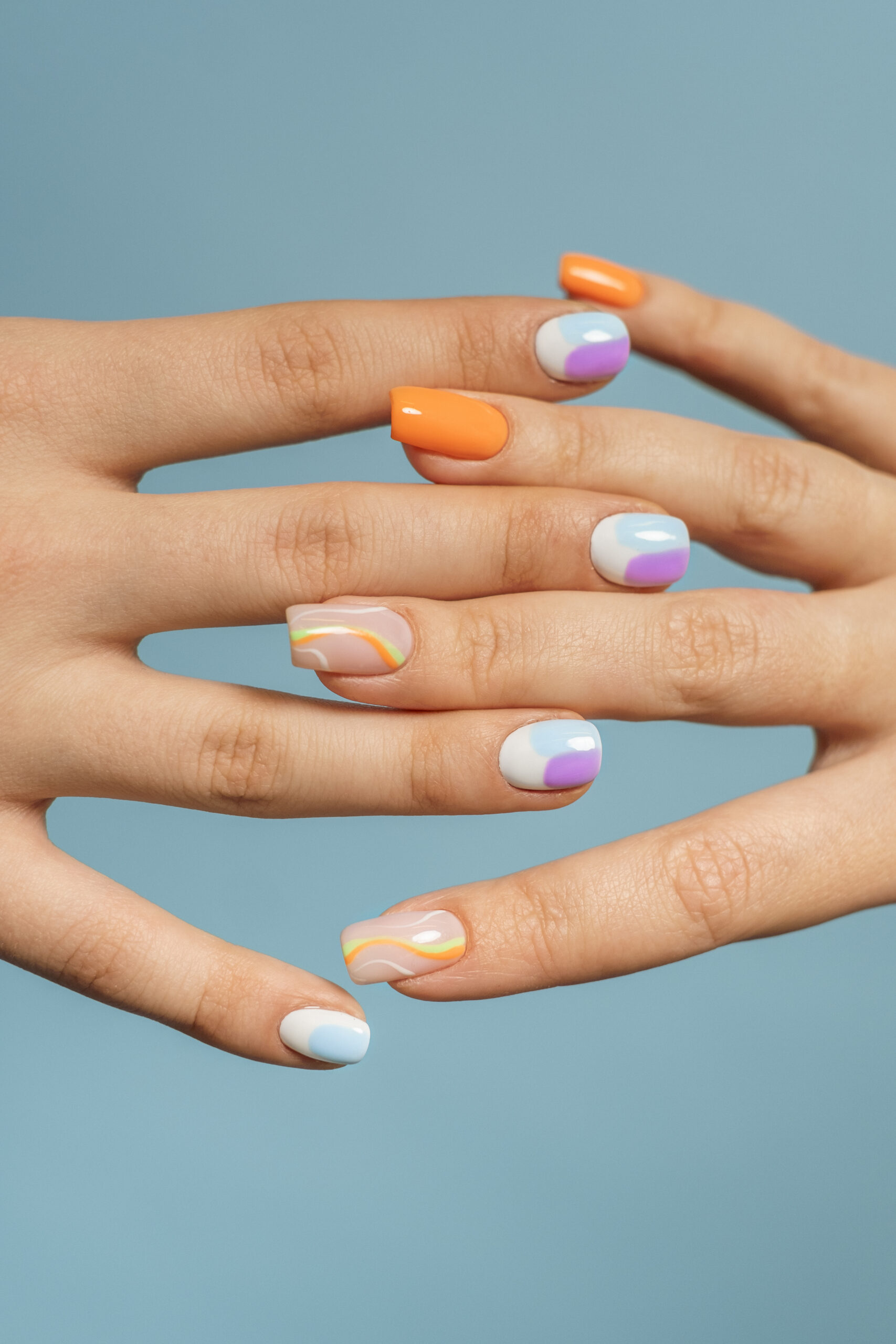 Manicura colorida